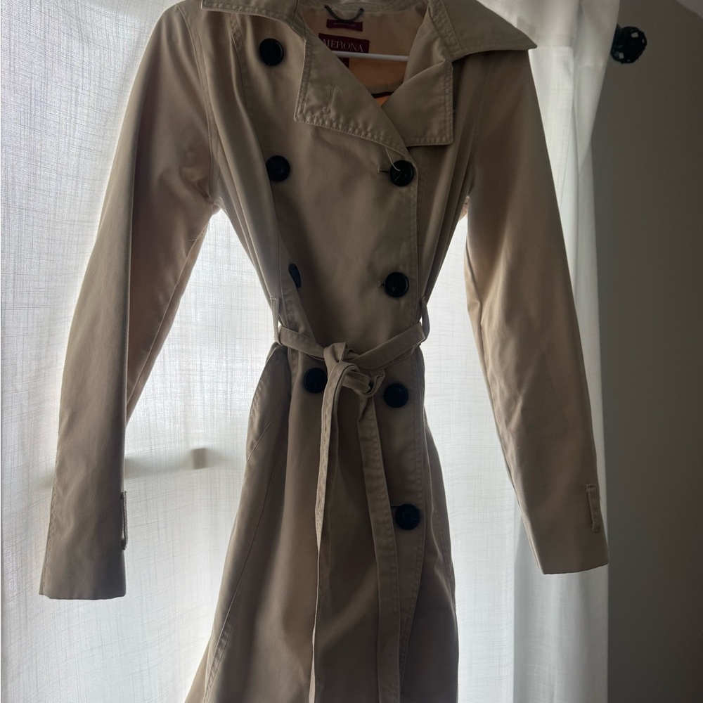 Women’s tan trenchcoat size small from Target merona